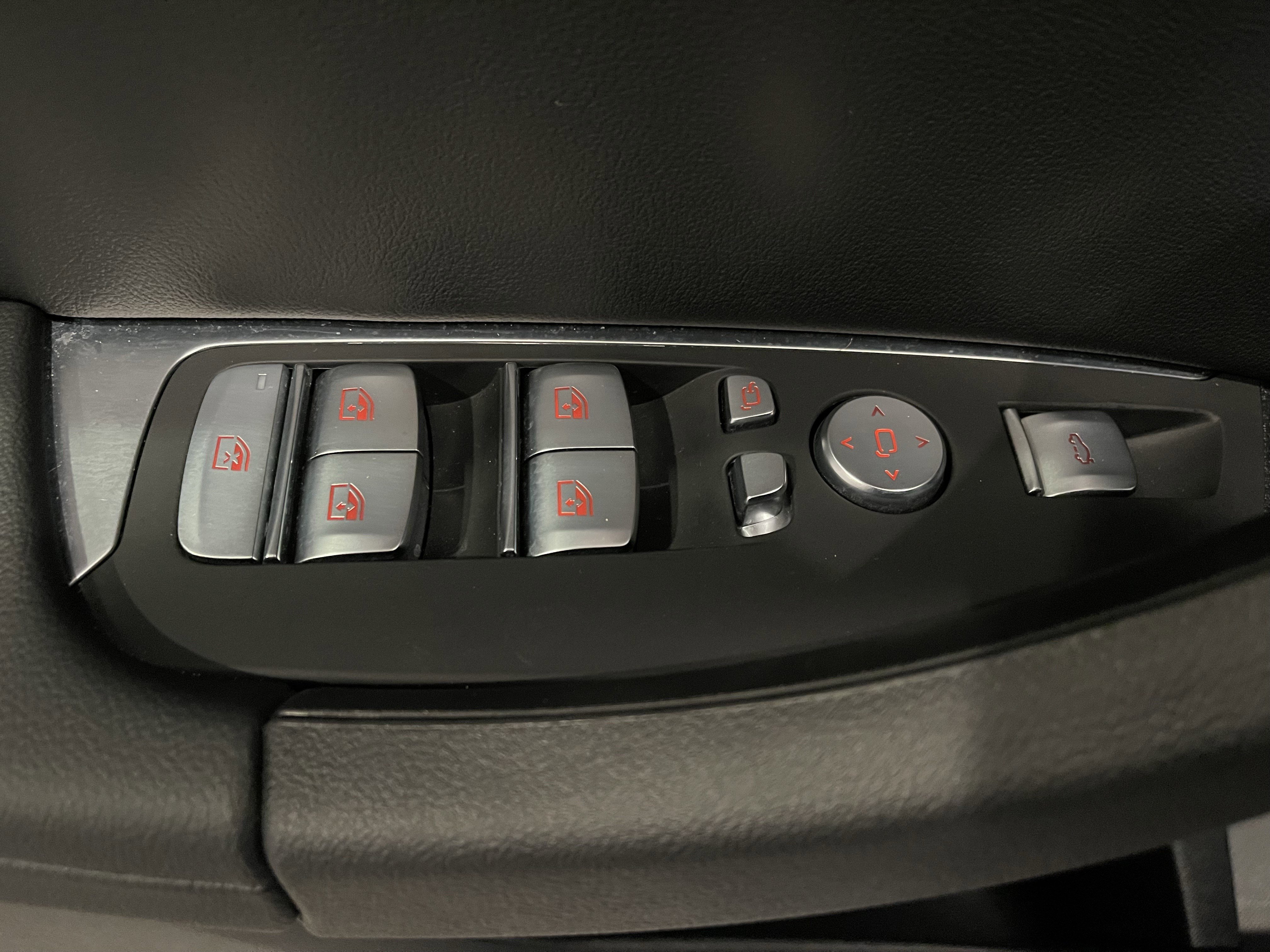 Certified 2023 BMW X3 xDrive30i w/ Convenience Package image 11