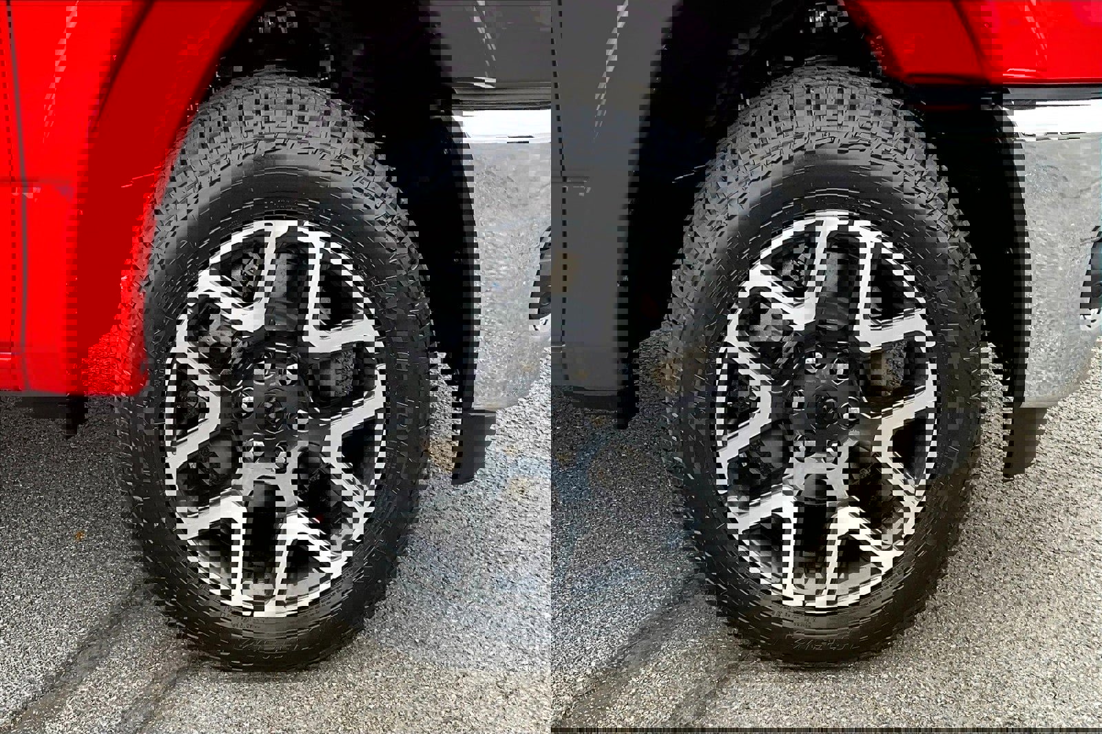 New 2025 RAM 1500 Laramie w/ Off Road Group image 9