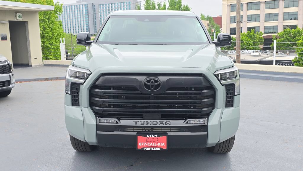 Used 2024 Toyota Tundra Limited AWD/4WD image 8