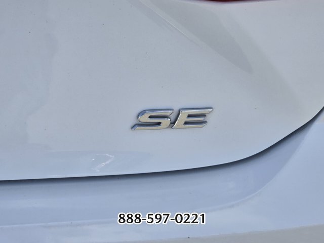 Used 2025 Toyota Camry SE FWD image 16