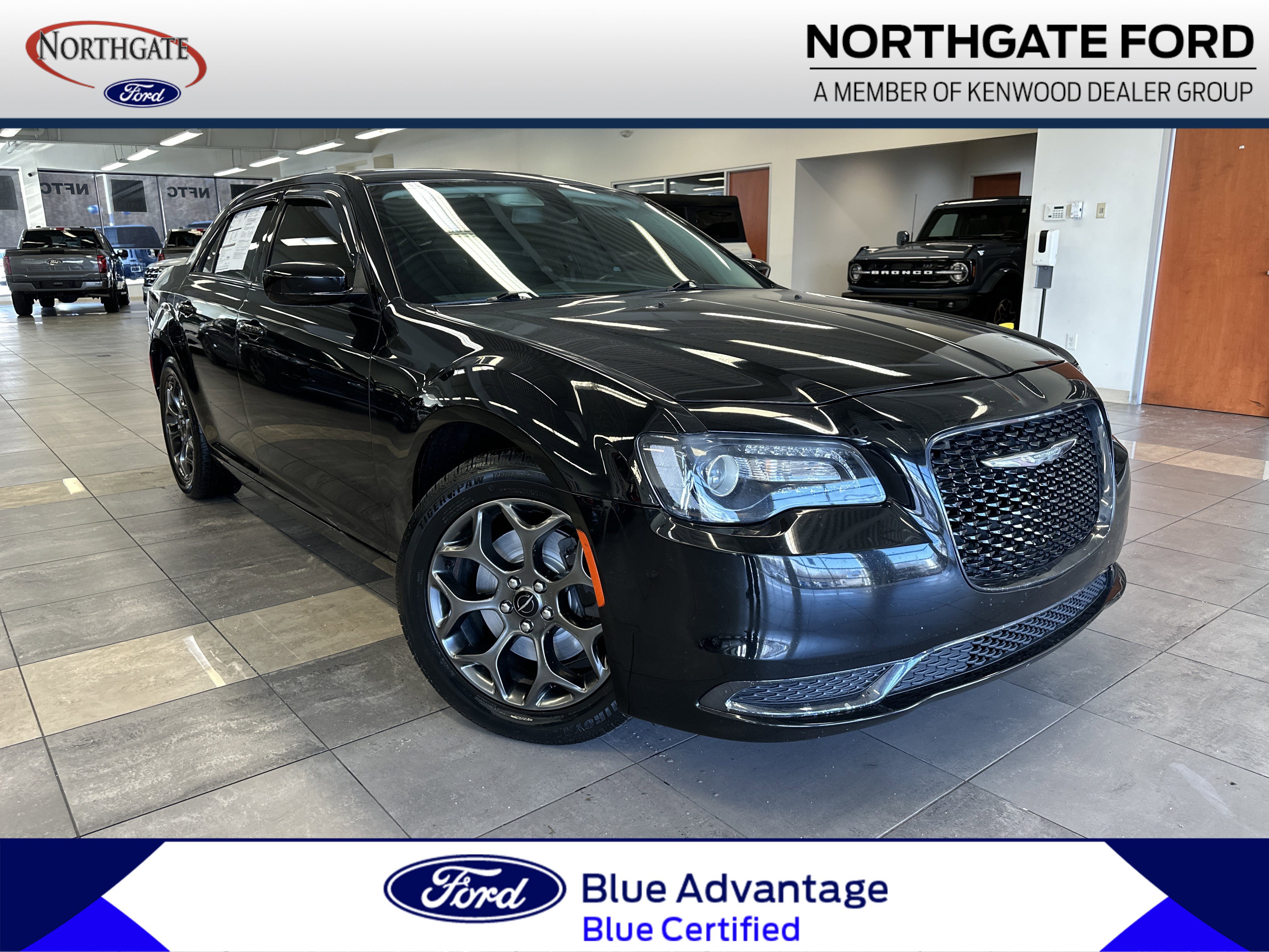 Used 2018 Chrysler 300 Touring w/ Sport Appearance Package image 1
