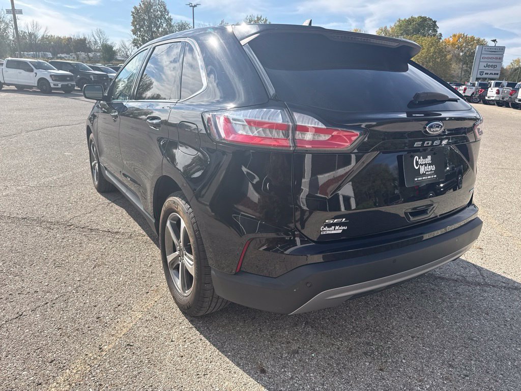 Certified 2024 Ford Edge SEL w/ Convenience Package AWD/4WD image 5