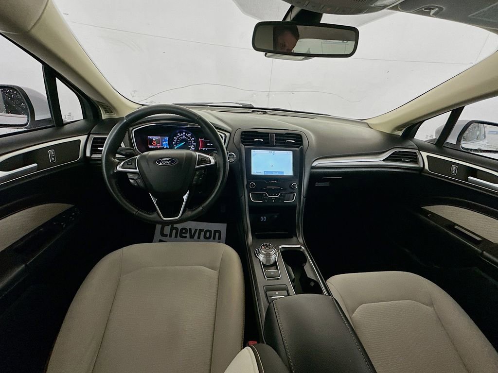 Used 2020 Ford Fusion SE w/ Equipment Group 151A image 21