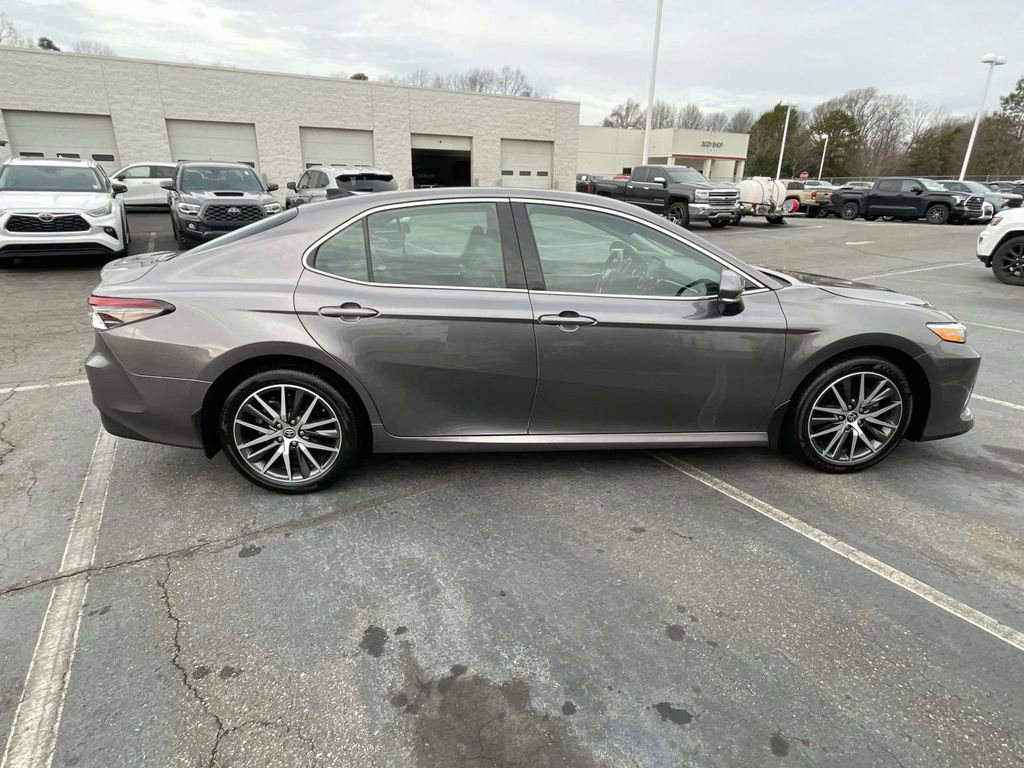 Used 2024 Toyota Camry XLE w/ Cold Weather Package image 12