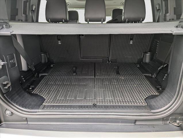 Used 2022 Land Rover Defender 110 S image 30