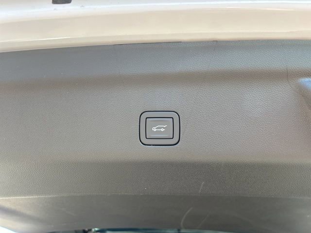 New 2026 Chevrolet Suburban Premier w/ Sun And Tow Package image 32