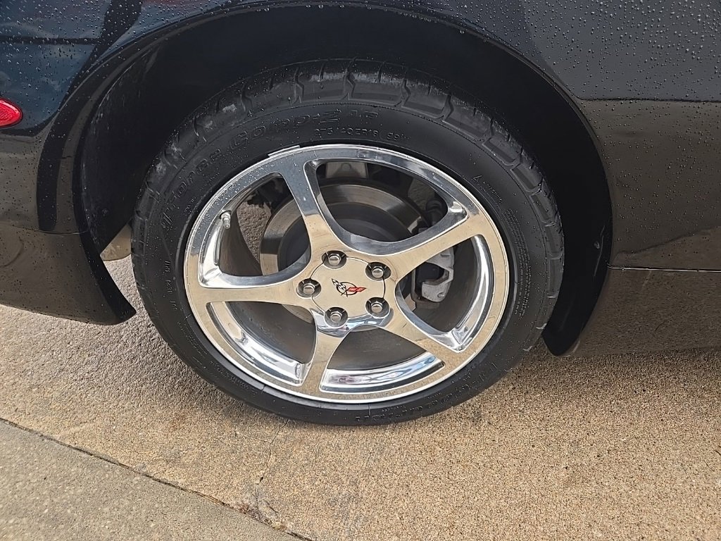 Used 2003 Chevrolet Corvette Convertible w/ Preferred Equipment Group1 image 24