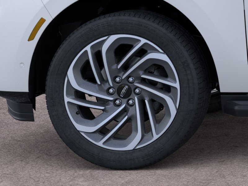 New 2026 Lincoln Navigator L Premier AWD/4WD image 19