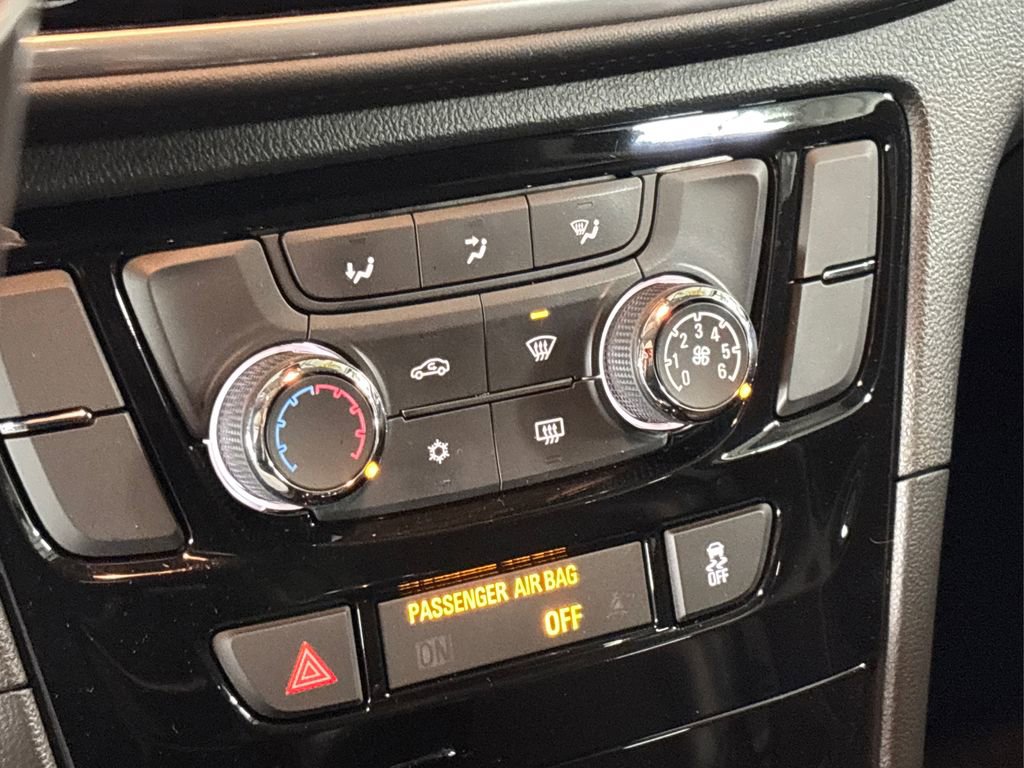 Used 2019 Buick Encore Preferred image 28