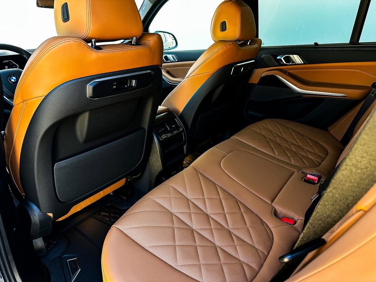 New 2026 BMW X5 xDrive40i w/ Premium Package image 18