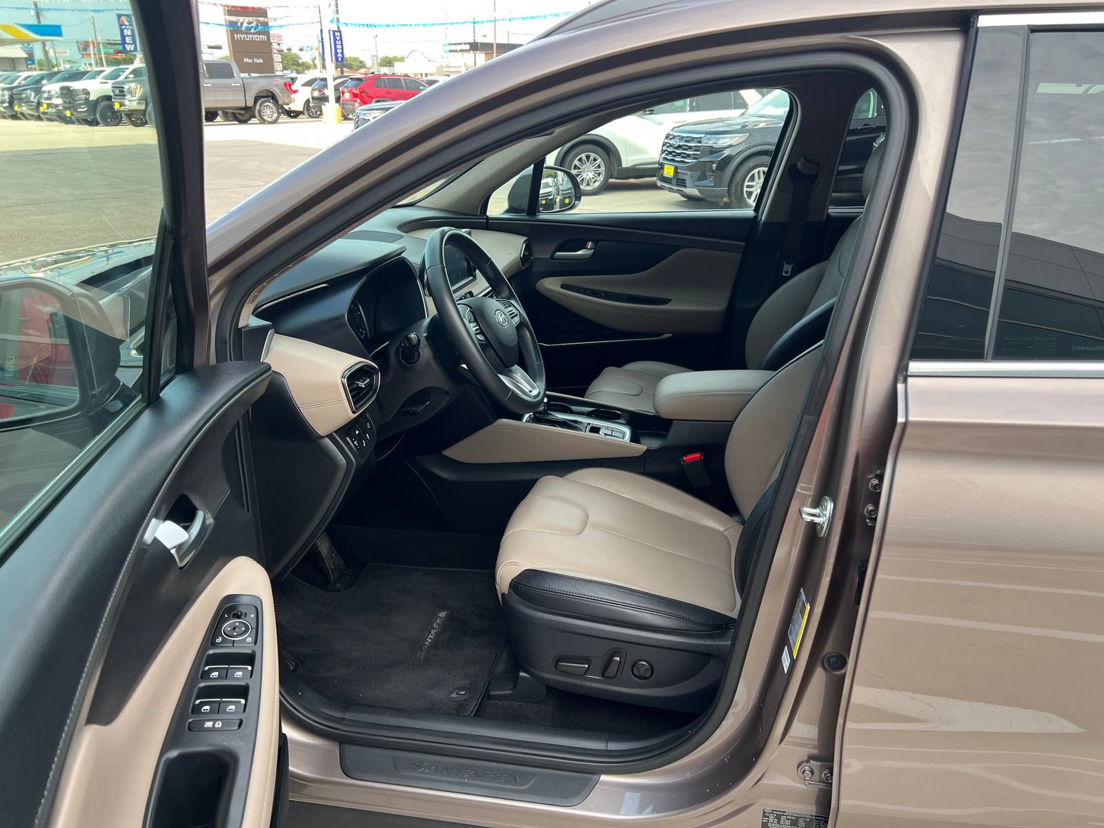 Used 2020 Hyundai Santa Fe SEL FWD image 9