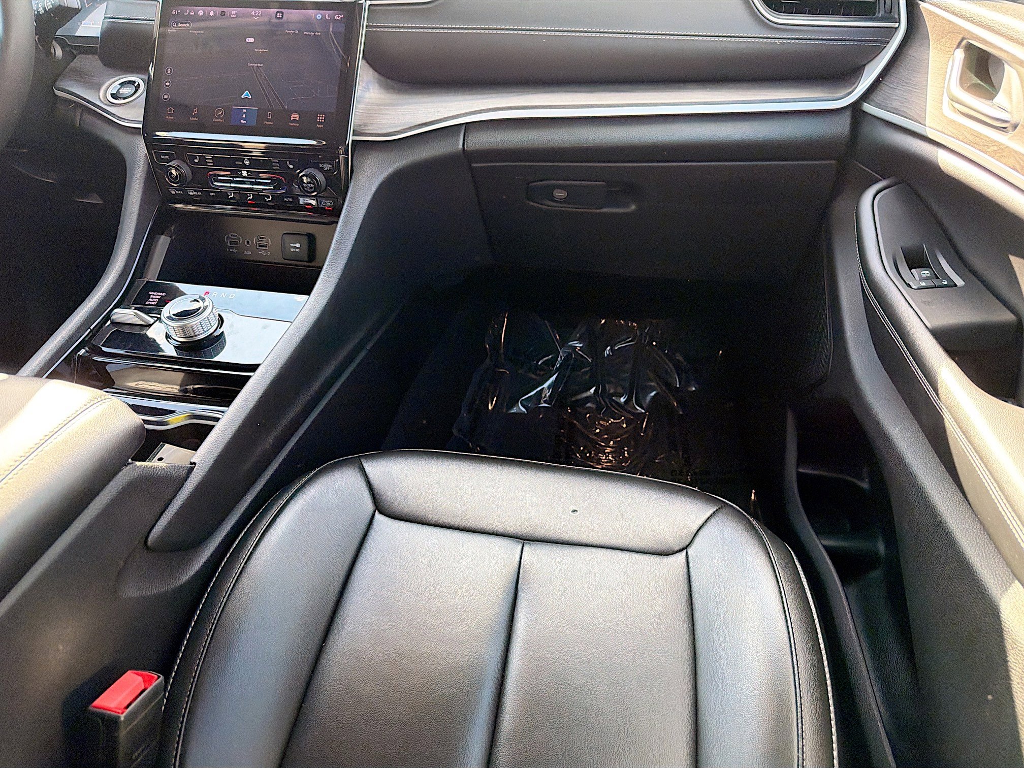 Used 2023 Jeep Grand Cherokee L Limited image 19