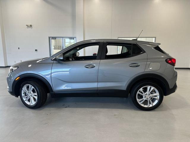 Used 2023 Buick Encore GX Preferred w/ Cold Weather Comfort Package AWD/4WD image 8