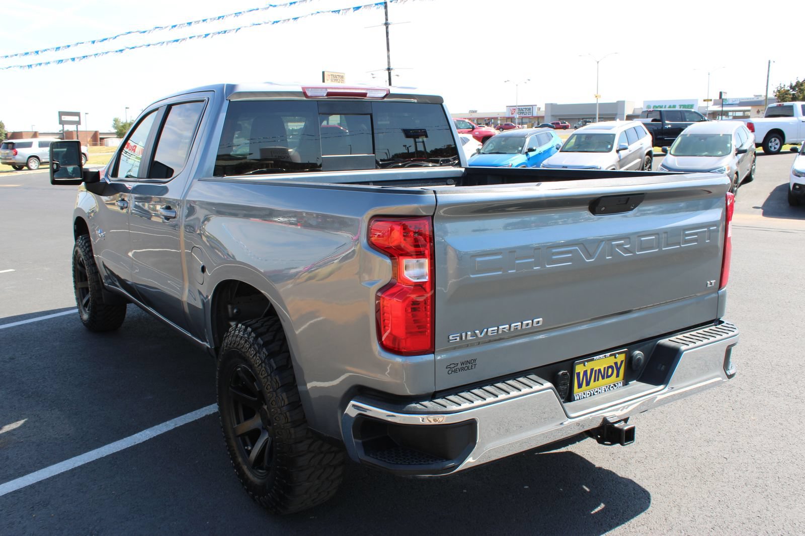 Used 2020 Chevrolet Silverado 1500 LT w/ Texas Edition AWD/4WD image 6