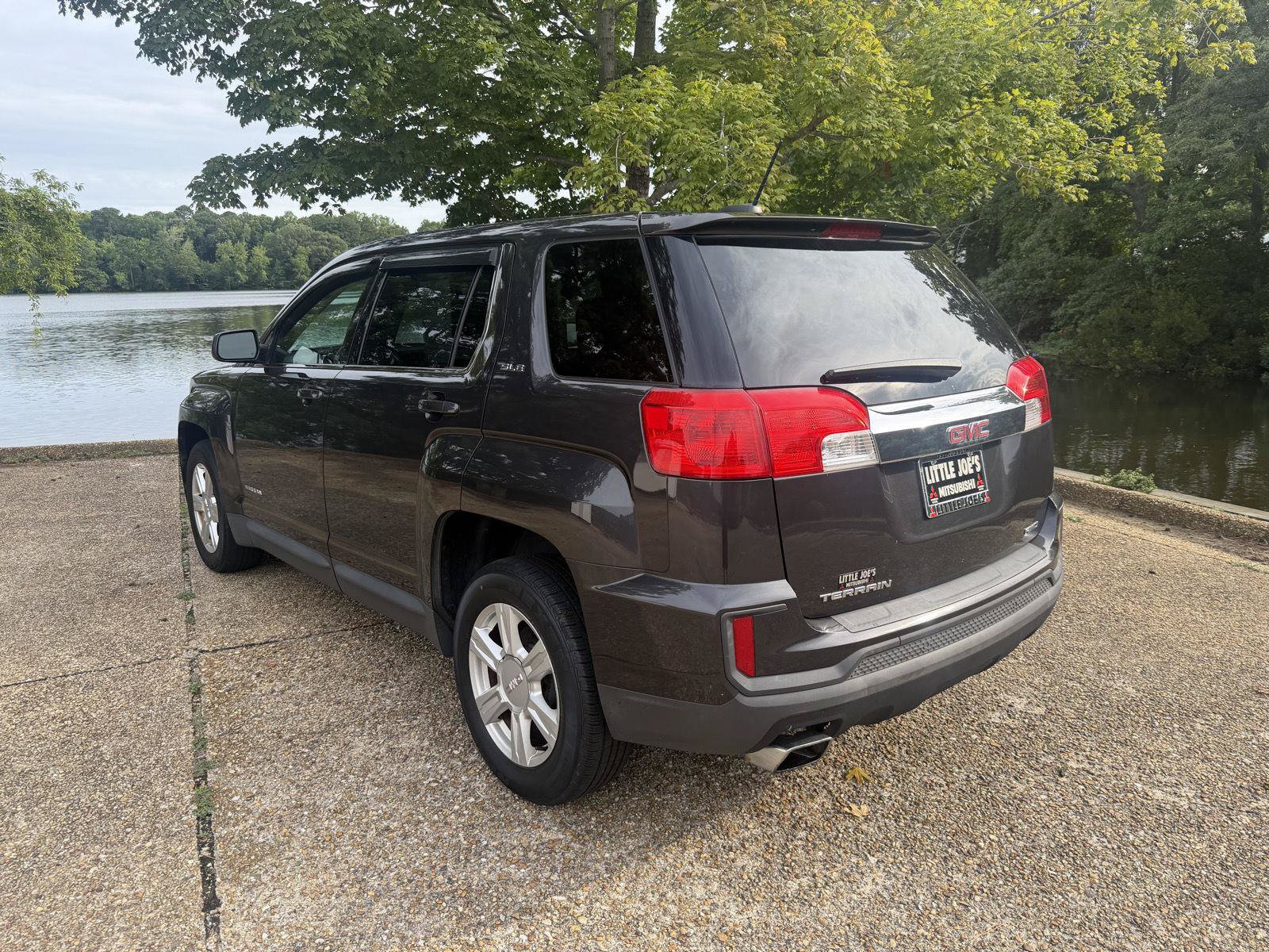 Used 2016 GMC Terrain SLE AWD/4WD image 5