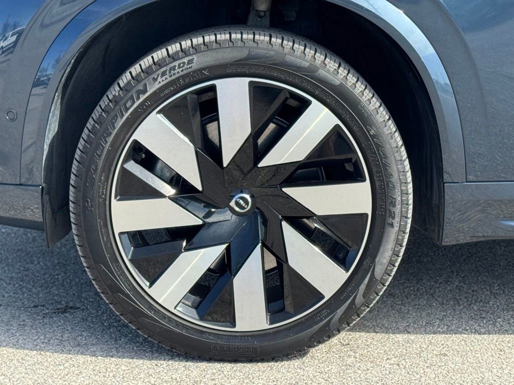 Used 2023 Volvo XC90 T8 Ultimate image 43