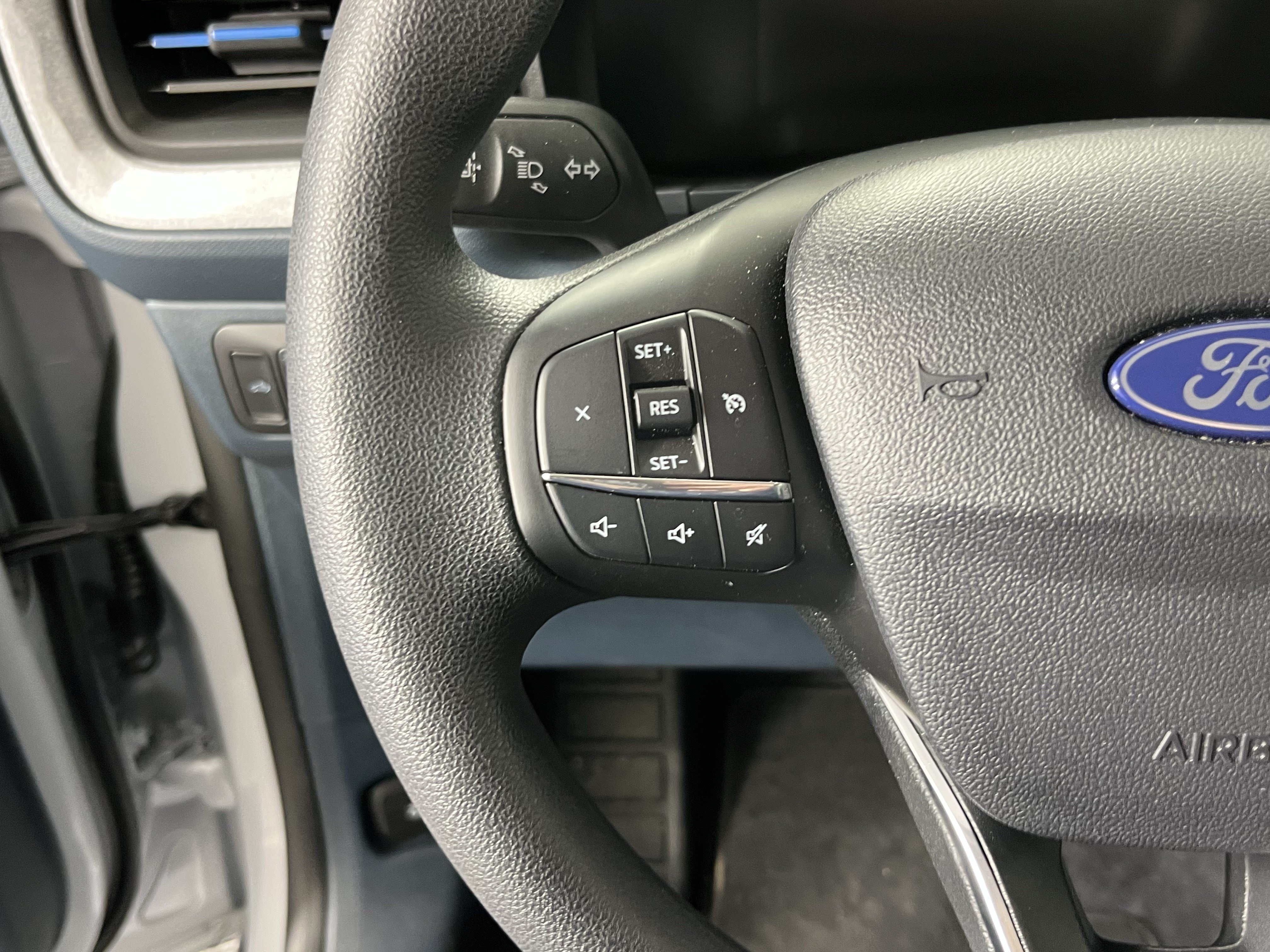 Used 2025 Ford Maverick XLT w/ Equipment Group 302A AWD/4WD image 19