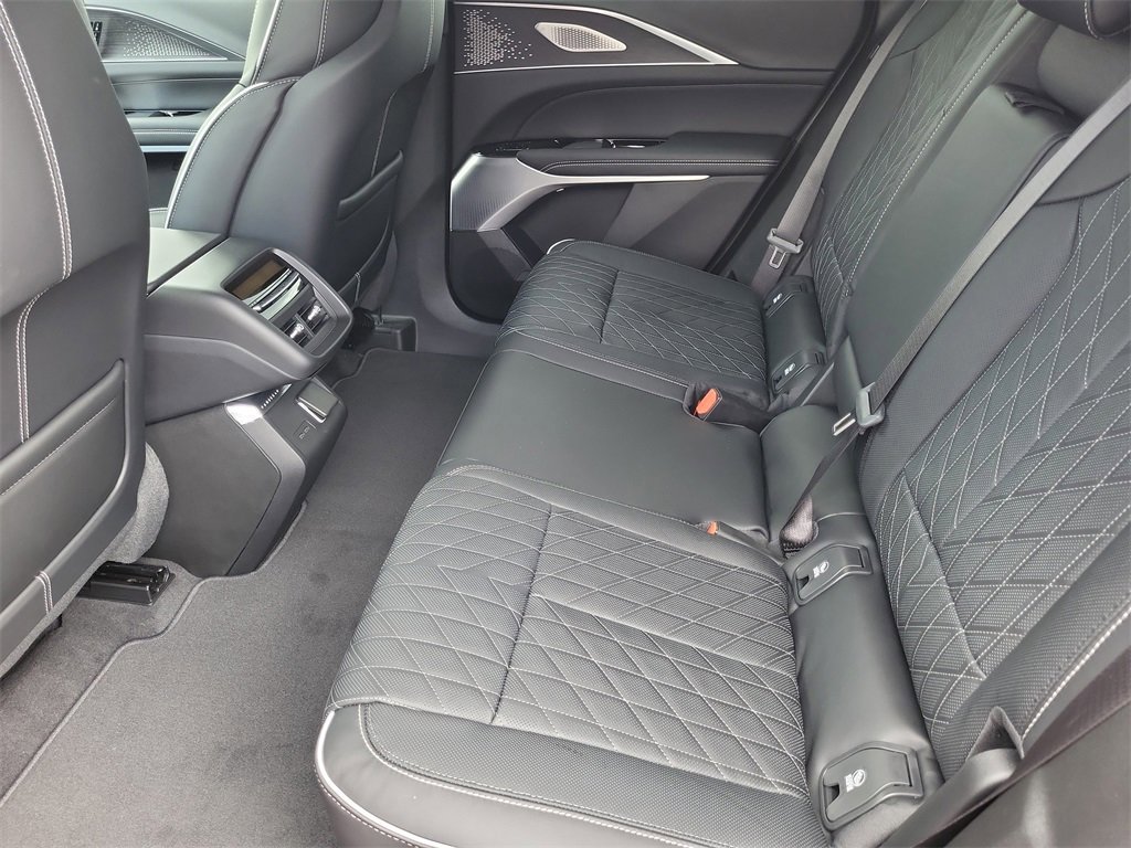 New 2026 Cadillac Lyriq V image 22