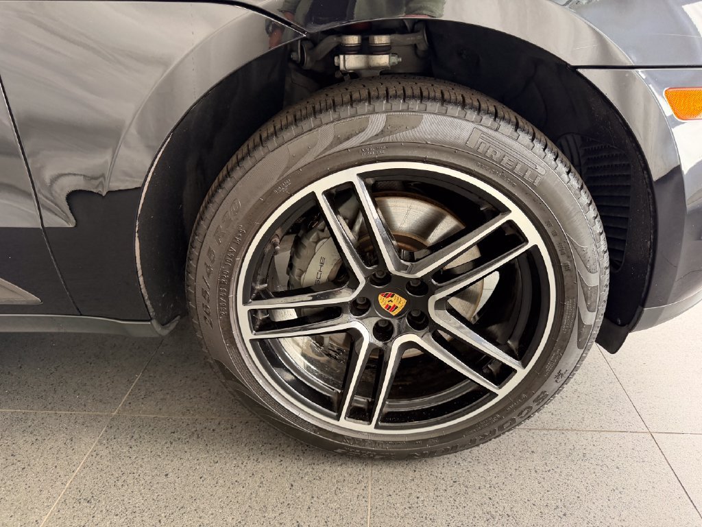 Certified 2021 Porsche Macan S AWD/4WD image 12