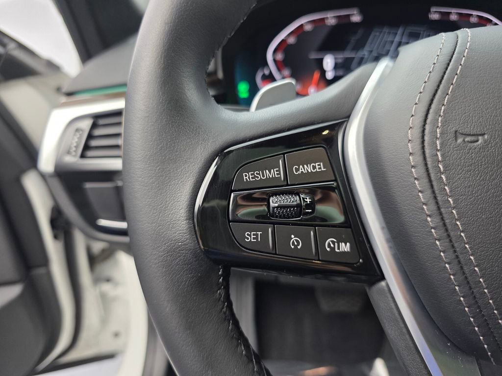 Used 2021 BMW 540i 540i w/ Convenience Package image 19