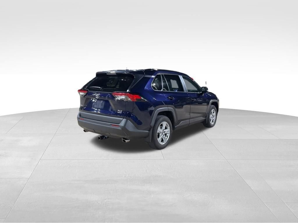 Used 2020 Toyota RAV4 XLE w/ Convenience Package image 6