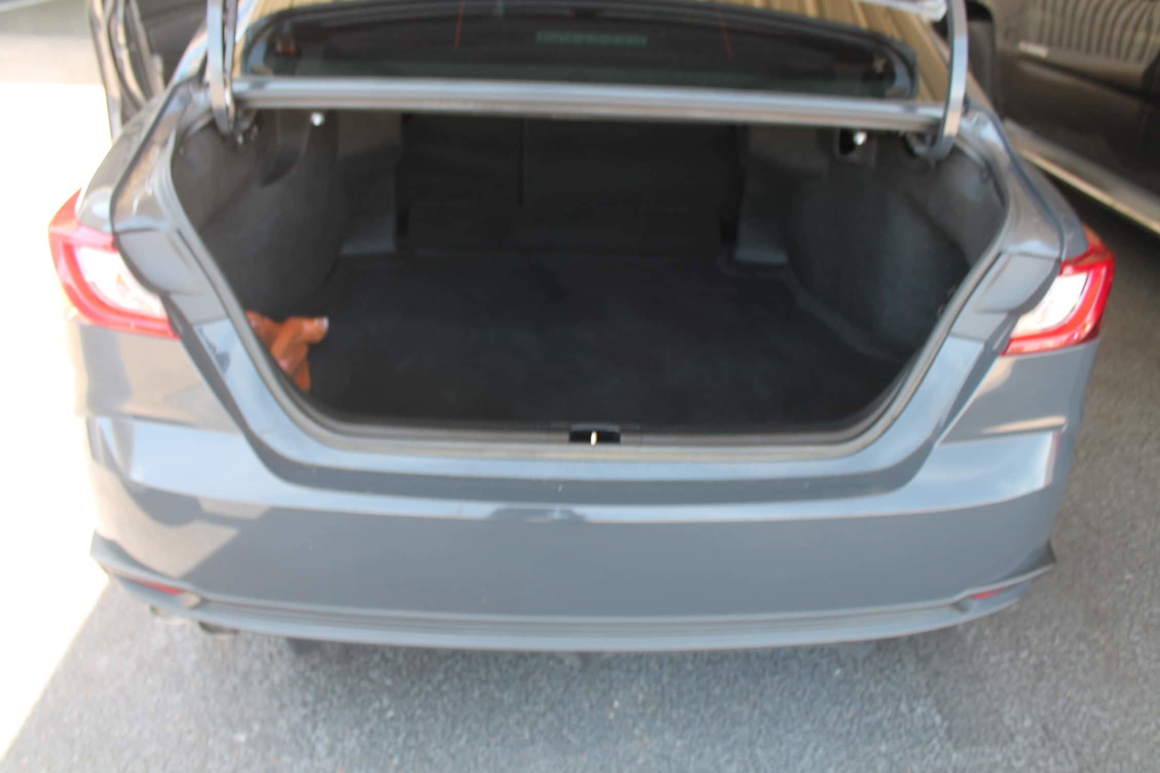 Used 2025 Toyota Camry SE FWD image 22