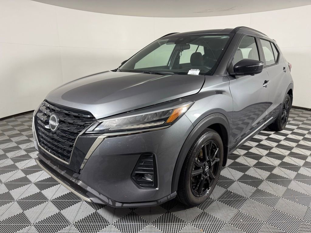 Used 2023 Nissan Kicks SR