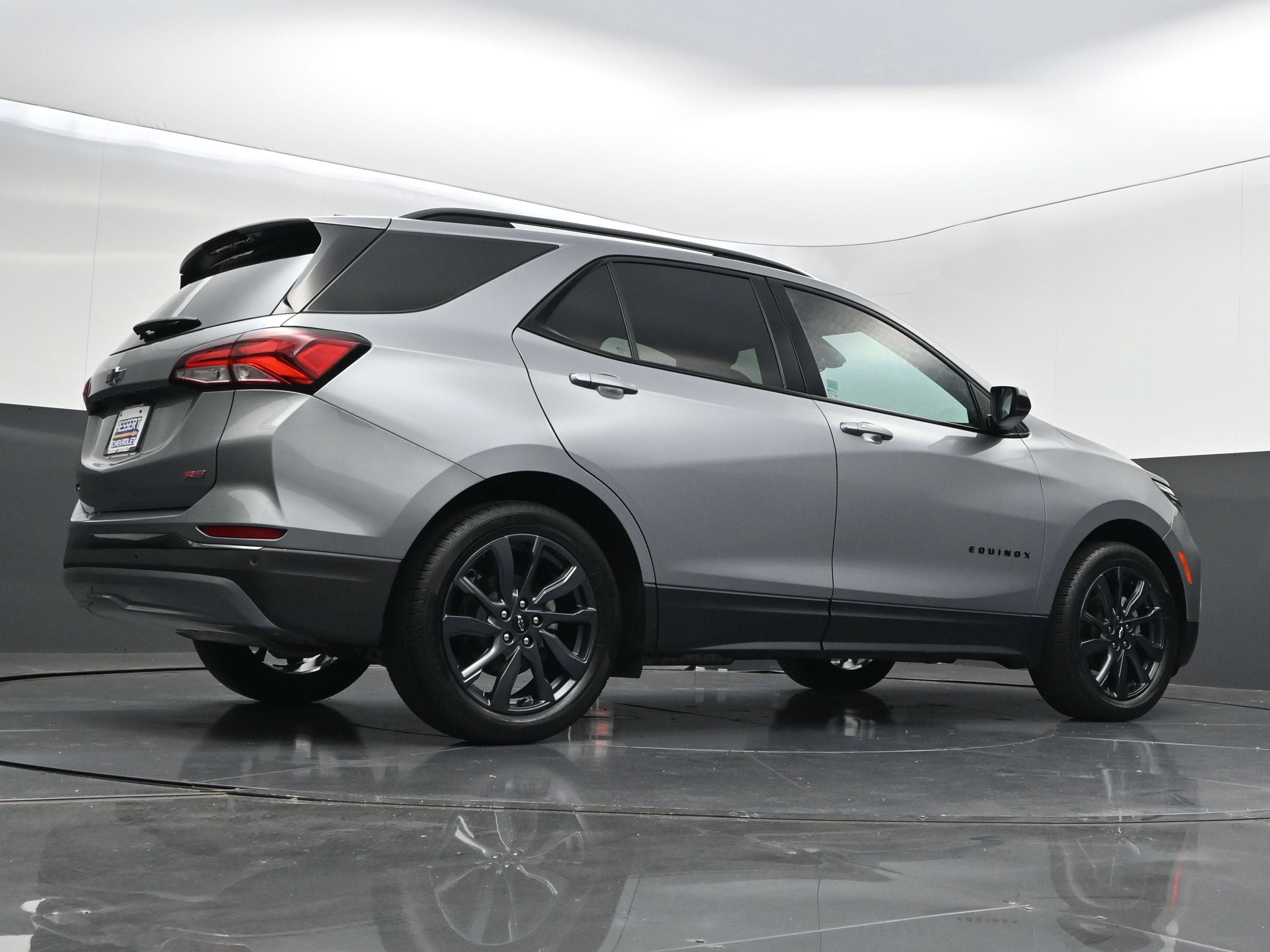 Certified 2023 Chevrolet Equinox RS FWD image 44