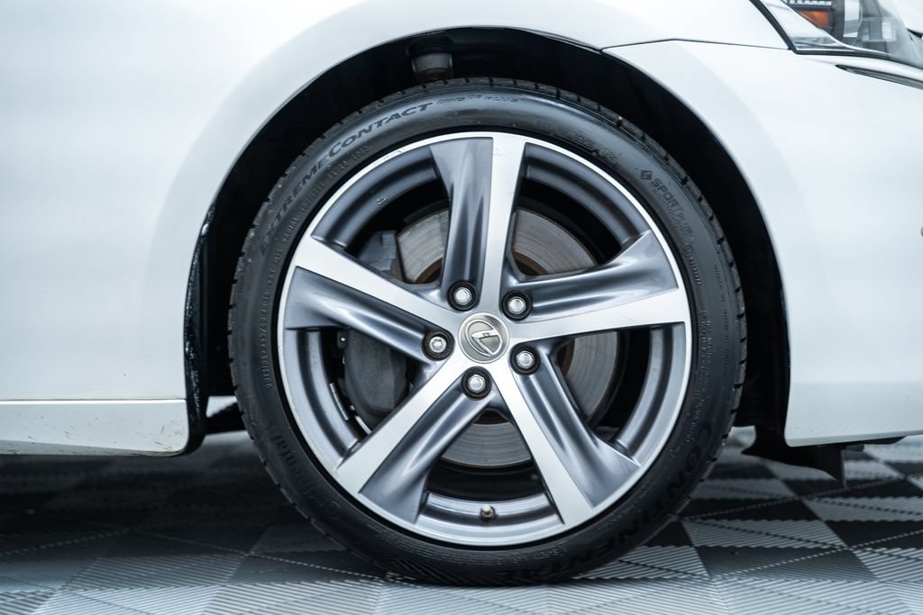 Used 2020 Lexus IS 300 w/ Navigation Package RWD image 16