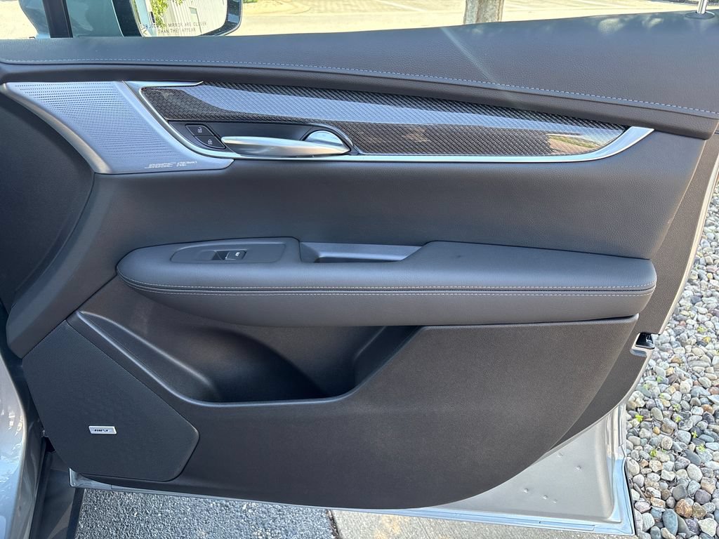 New 2026 Cadillac XT5 Sportv w/ LPO, Floor Liner Package AWD/4WD image 48