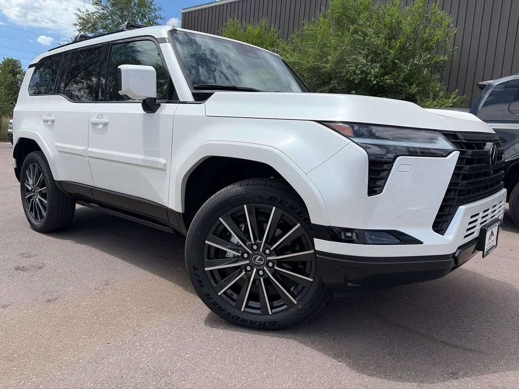 Used 2026 Lexus GX 550 w/ Accessory Package (2T) AWD/4WD image 1