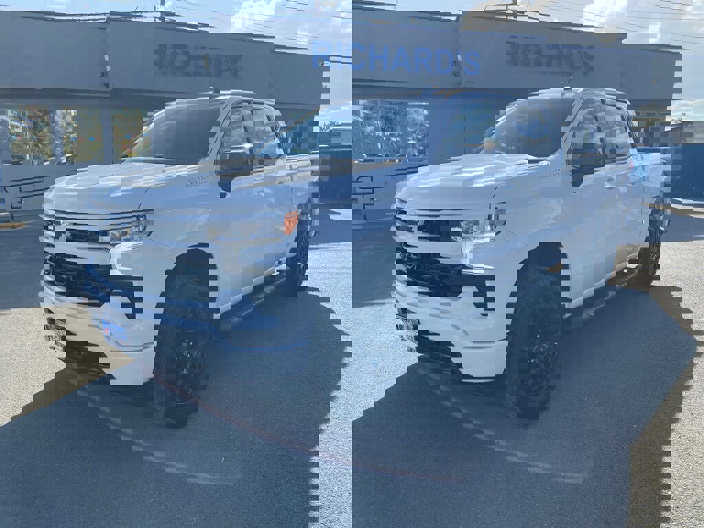 New 2026 Chevrolet Silverado 1500 RST w/ RST Select Package image 4