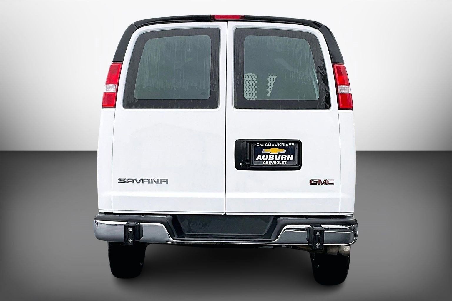 Certified 2024 GMC Savana 2500 w/ Driver Convenience Package image 4