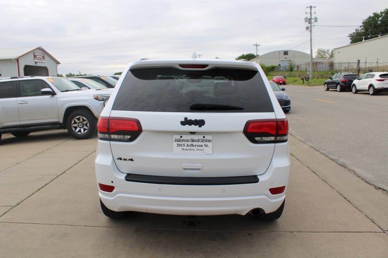 Used 2018 Jeep Grand Cherokee Altitude AWD/4WD image 7