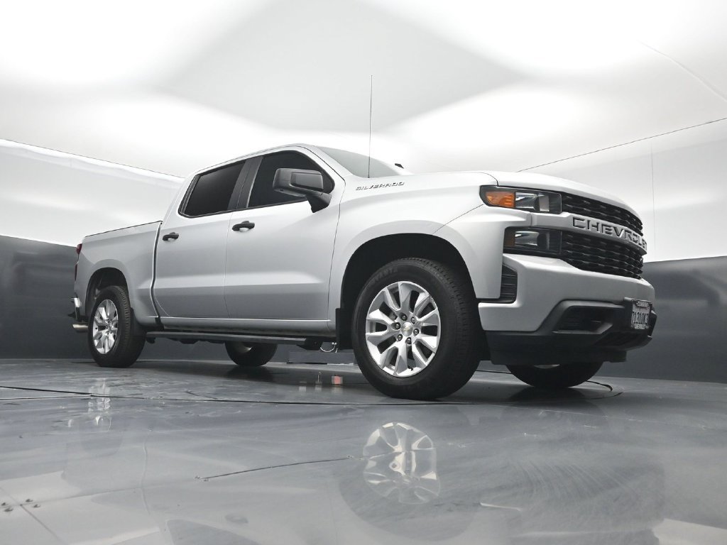 Used 2022 Chevrolet Silverado 1500 Custom RWD image 3