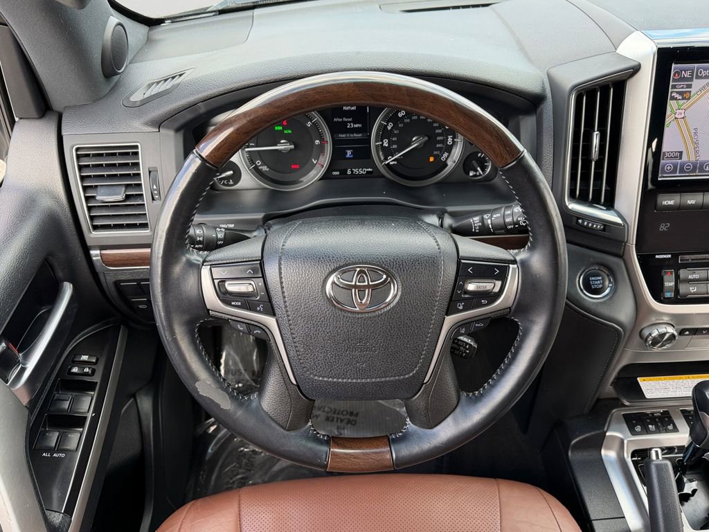 Used 2021 Toyota Land Cruiser image 18