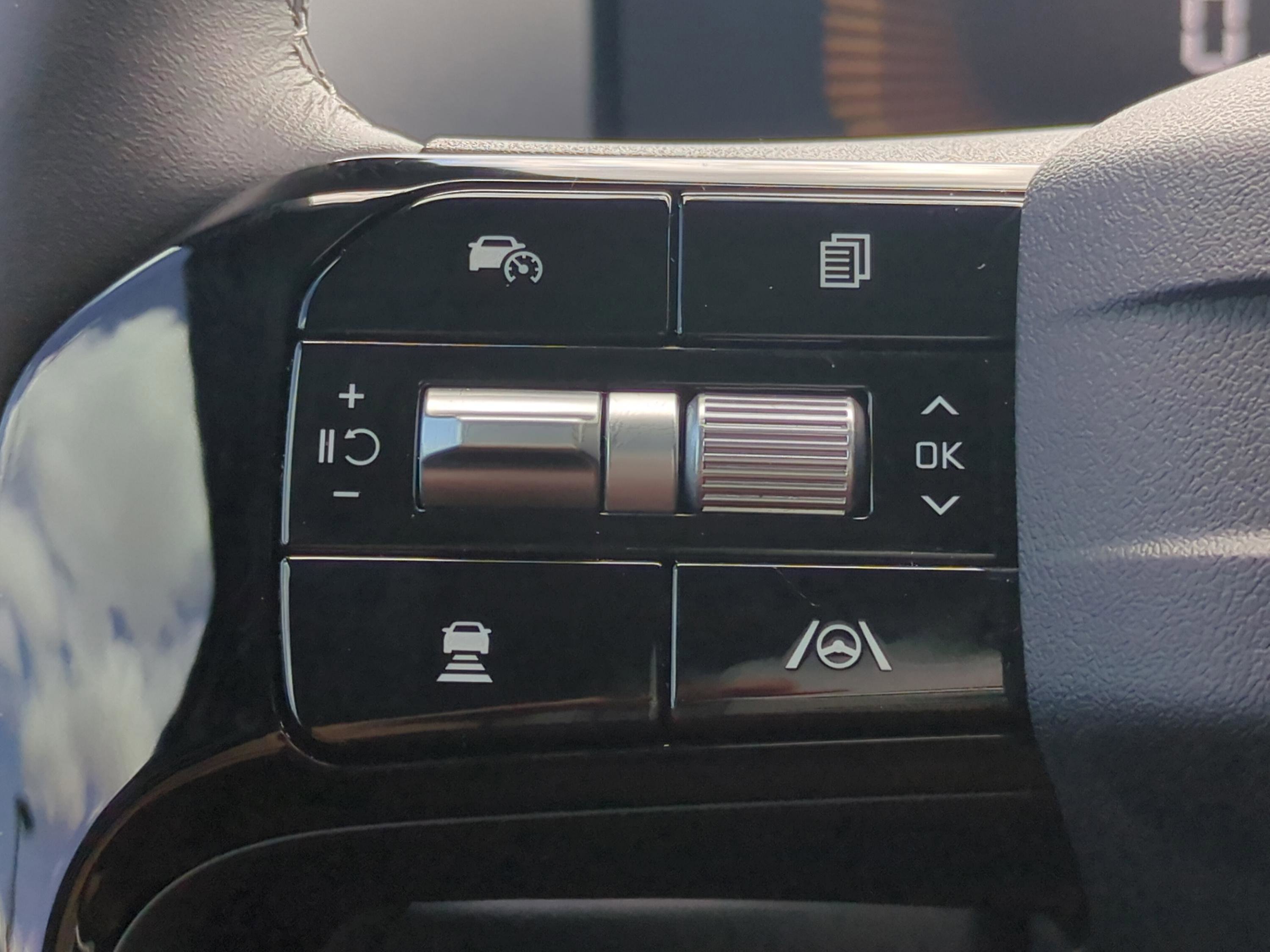 New 2026 Kia Sorento S w/ S Panoramic Sunroof Package image 13