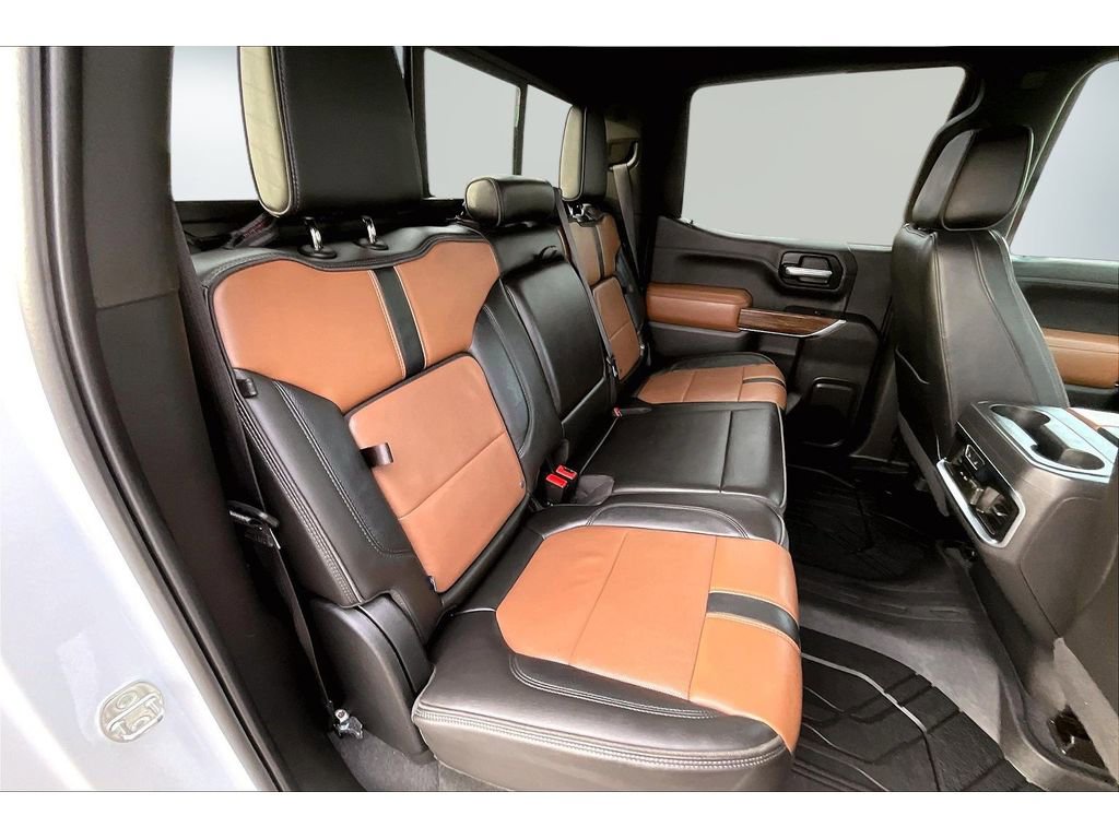 Used 2020 Chevrolet Silverado 1500 High Country w/ Technology Package image 23