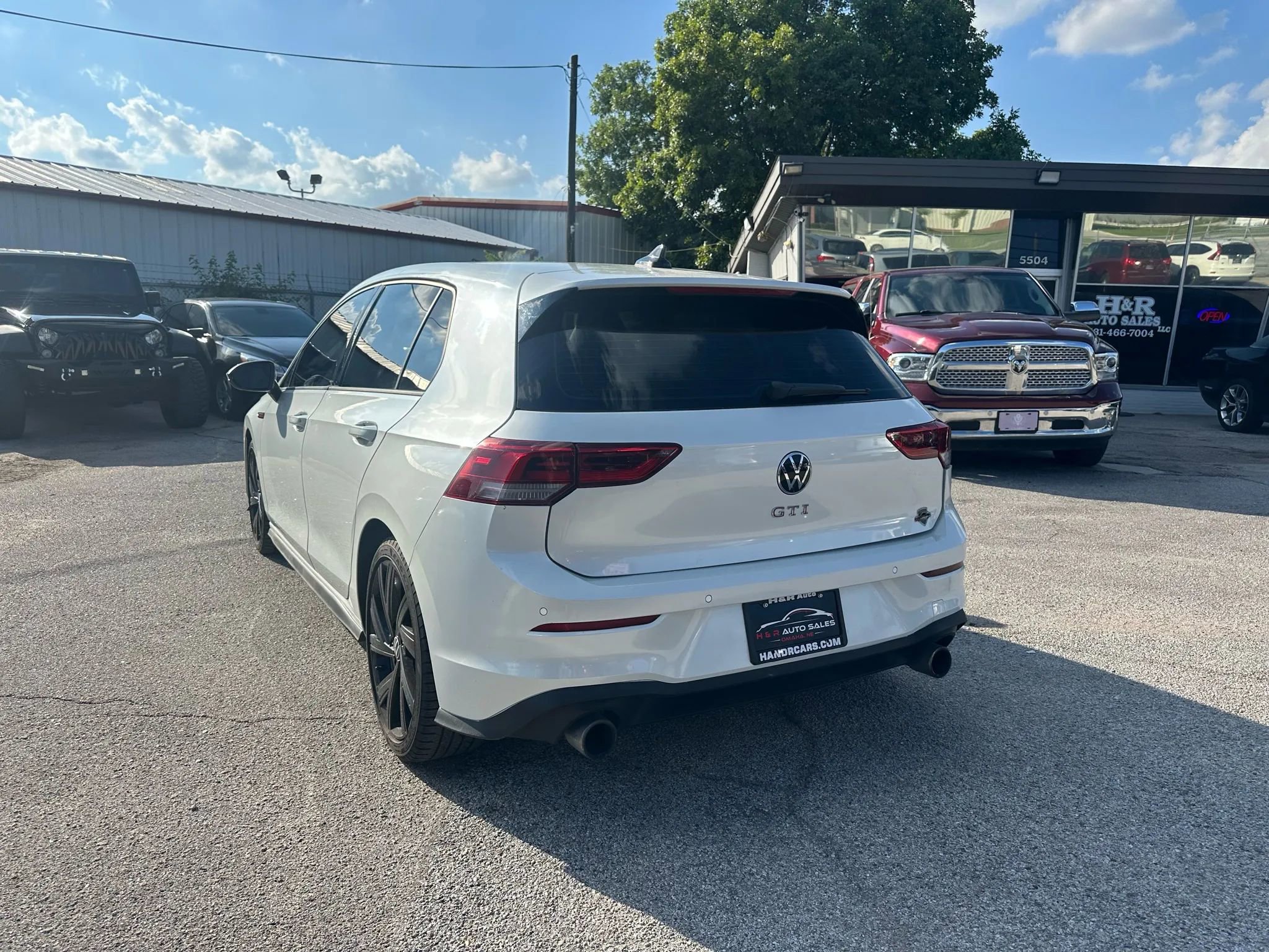 Used 2022 Volkswagen GTI SE image 3