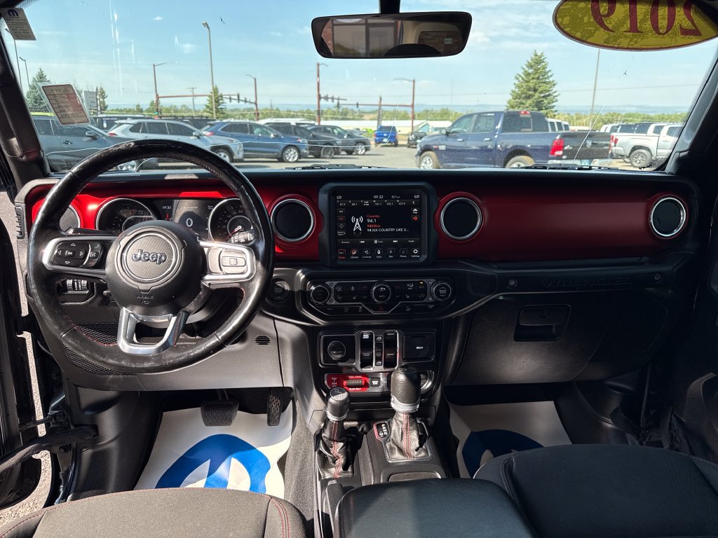 Used 2019 Jeep Wrangler Unlimited Rubicon AWD/4WD image 13