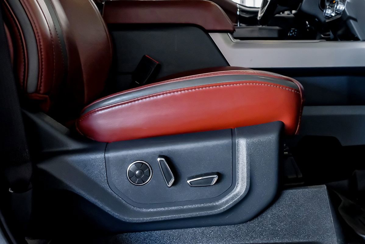 Used 2022 Ford F450 Platinum w/ FX4 Off-Road Package image 33