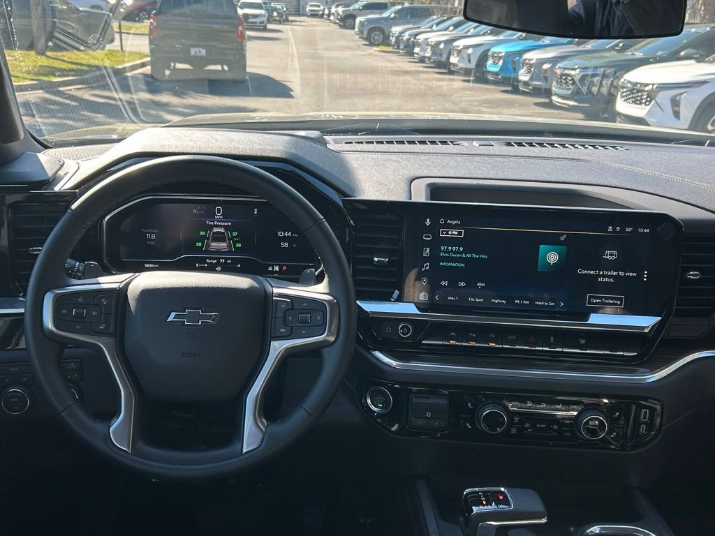 Used 2025 Chevrolet Silverado 1500 RST w/ Redline Edition image 16