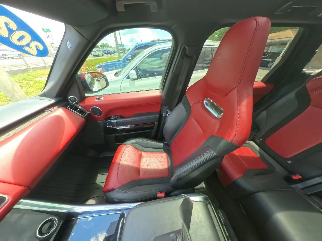 Used 2022 Land Rover Range Rover Sport SVR image 29