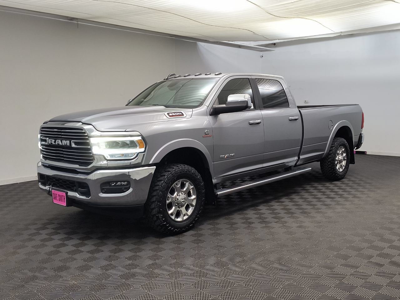 Used 2022 RAM 3500 Laramie AWD/4WD image 1