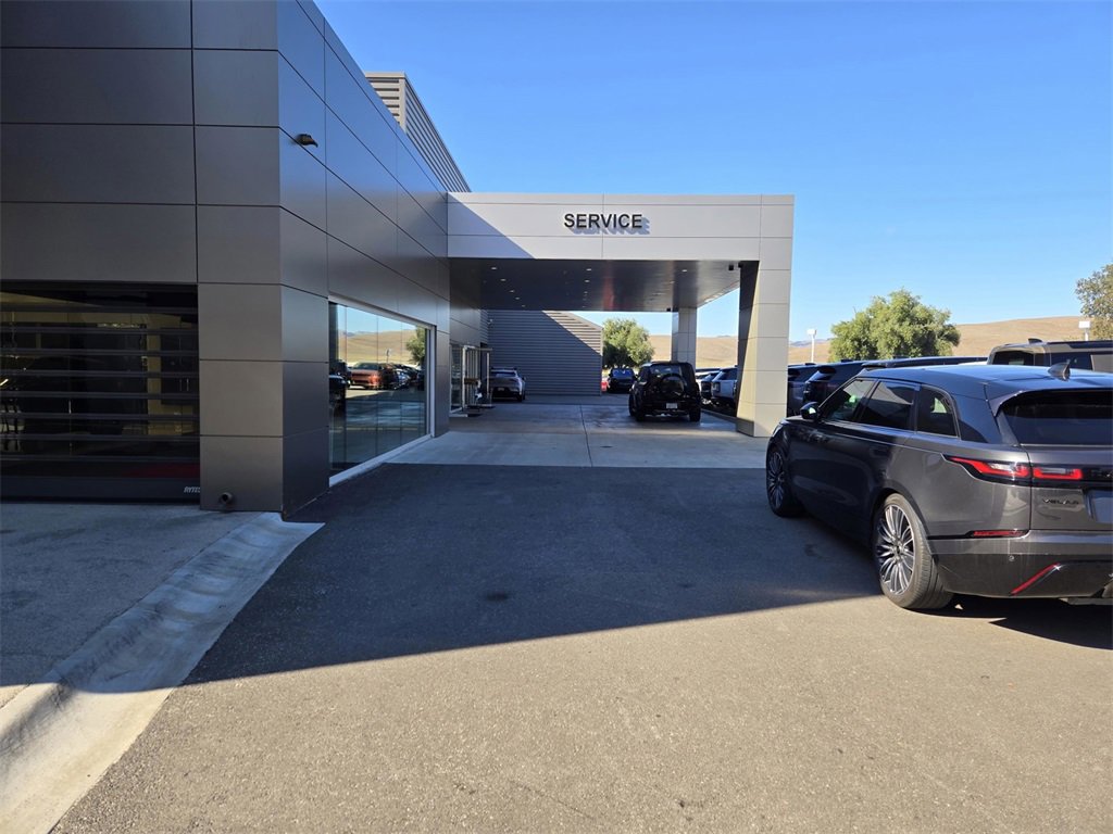 Used 2024 Land Rover Range Rover Sport Dynamic SE image 31