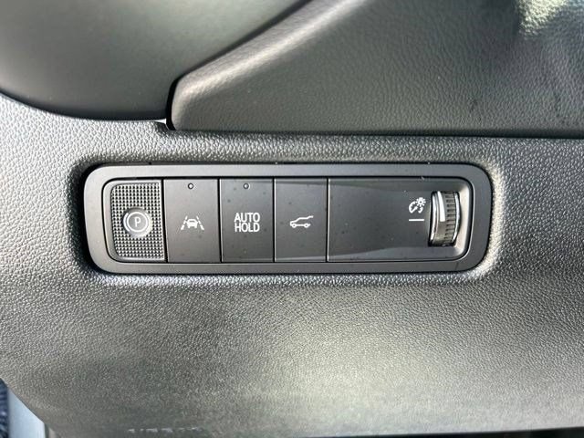 Used 2025 Chevrolet Equinox EV RS FWD image 19