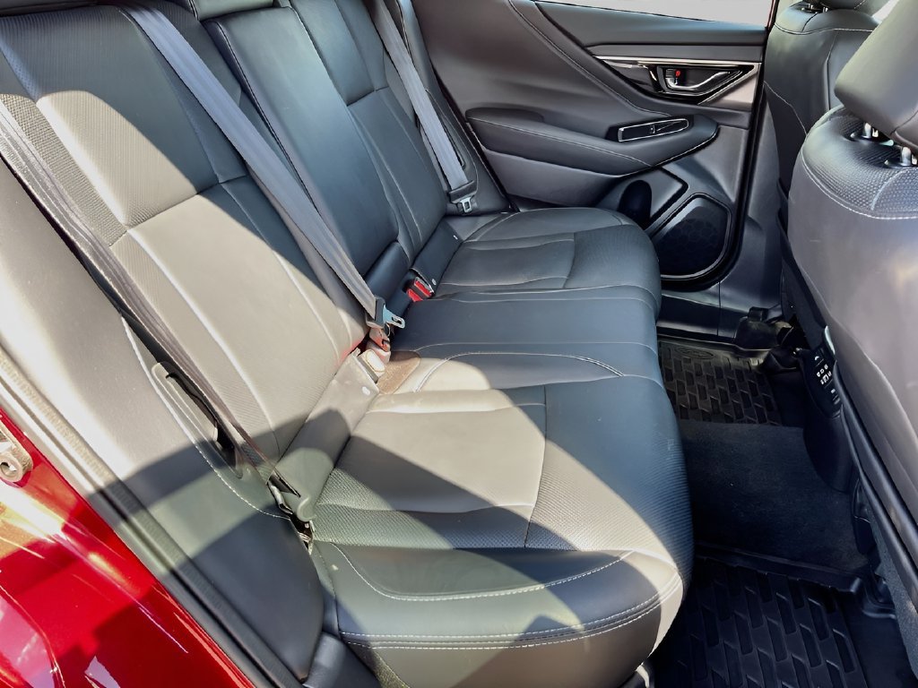 Used 2023 Subaru Outback Touring AWD/4WD image 29