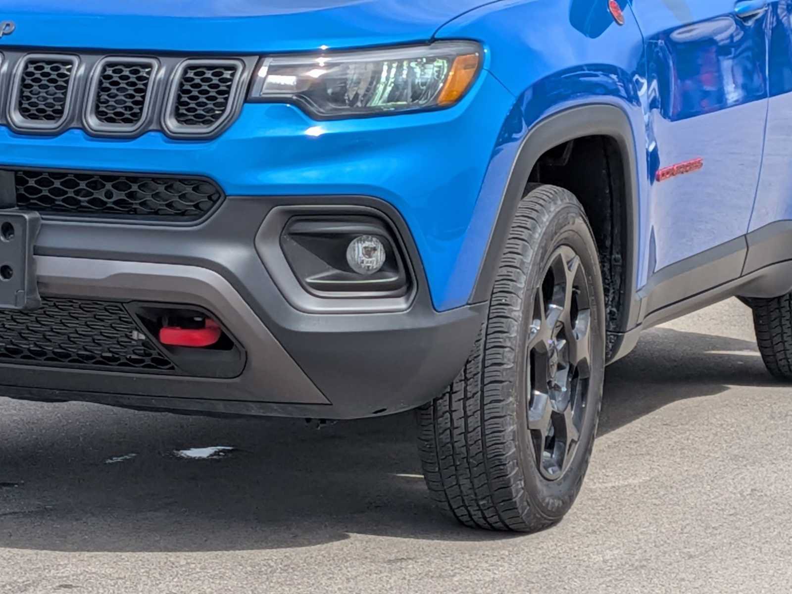 Used 2024 Jeep Compass Trailhawk AWD/4WD image 10