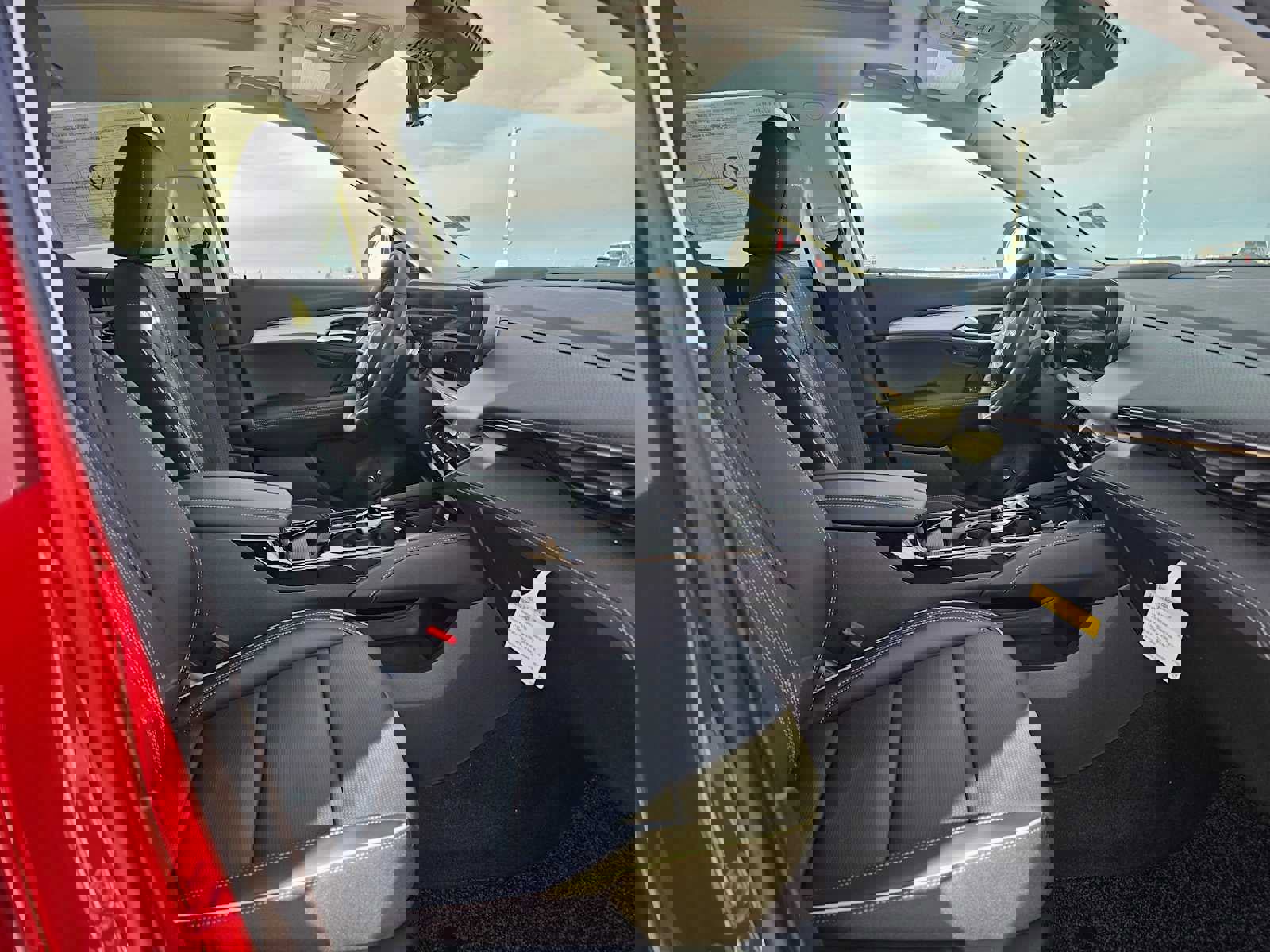 New 2025 Buick Envision Avenir image 9