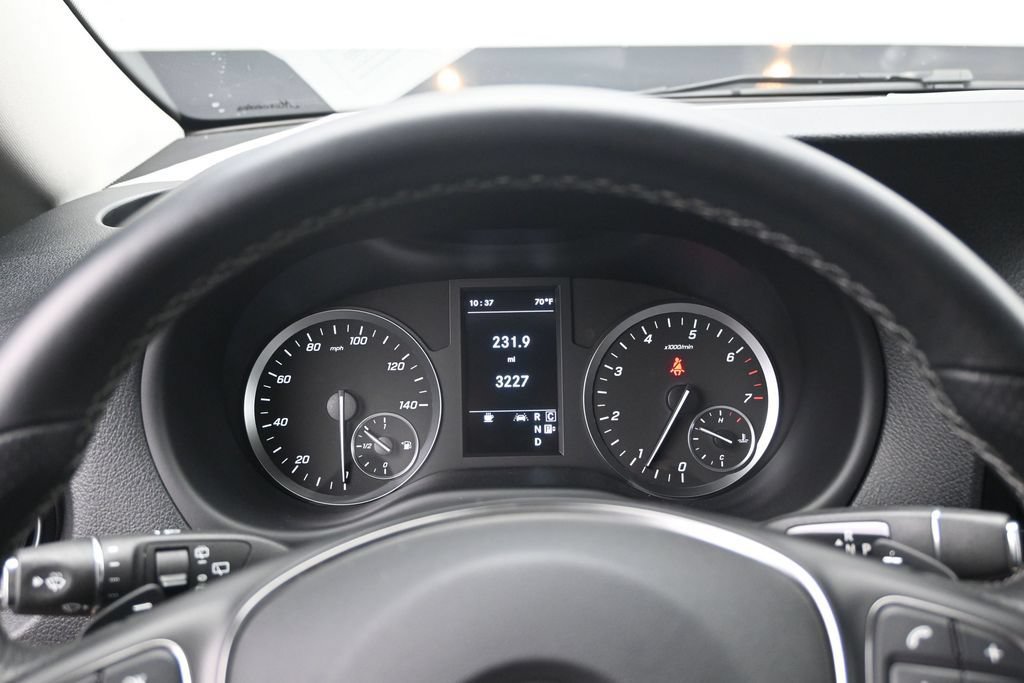 Used 2023 Mercedes-Benz Metris Passenger image 13